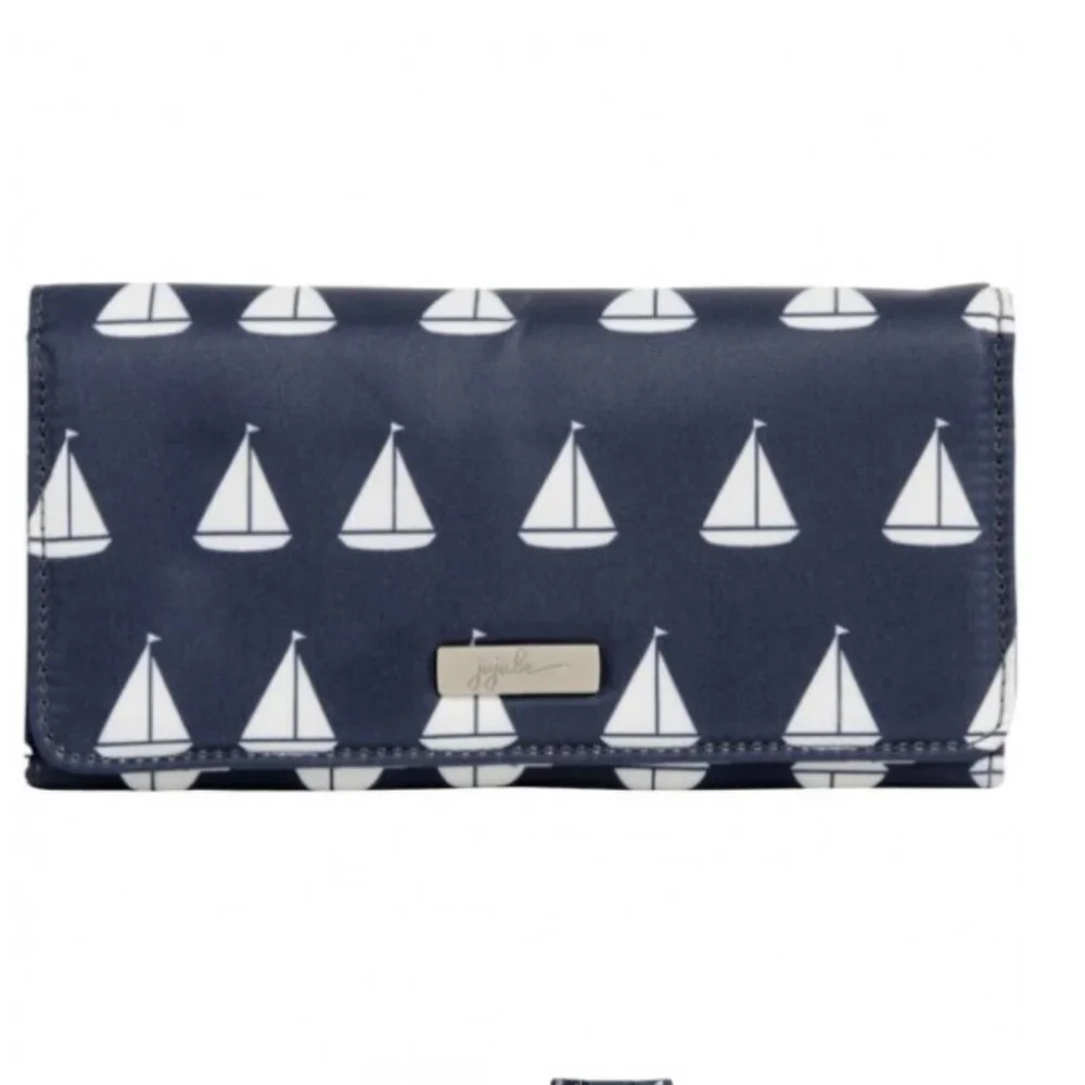 JuJuBe Rich - Annapolis tri fold wallet